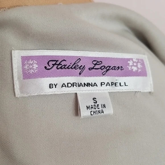 Gold metallic dress, size S - Picture 12 of 16